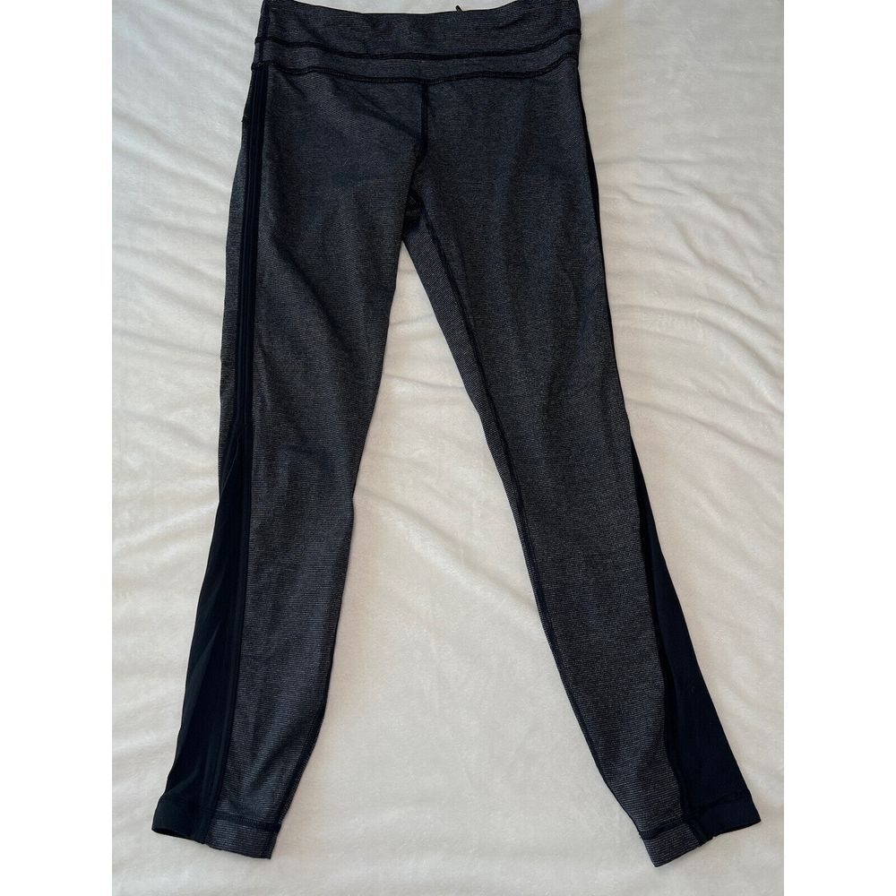 Lululemon Womens Size 6 Wunder Under Tuxedo Striped Cropped‎ Tights Yoga Pants